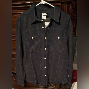 Brand new multicolor large north face long sleeve button up flannel shirt!